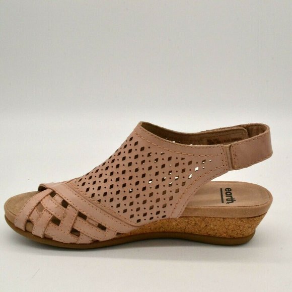 earth pisa olea wedge sandal